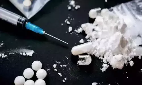 മുംബൈയില്‍ 200 കോടിയുടെ മയക്കുമരുന്ന് പിടികൂടി; നാല് പേര്‍ അറസ്റ്റില്‍; വിദേശ മയക്കു മരുന്ന് സംഘവുമായി ബന്ധമെന്ന് വിവരം