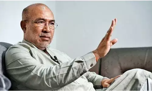 വംശീയ കലാപം കൈവിട്ടുപോയപ്പോള്‍ ജനരോഷവും ഉയര്‍ന്നുപൊങ്ങി; ജീവന്‍ നഷ്ടപ്പെട്ടത് 250 ലേറെ ആളുകള്‍ക്ക്; ആയിരക്കണക്കിന് കുടുംബങ്ങള്‍ക്ക് വീട് നഷ്ടമായി; മാപ്പുചോദിച്ചിട്ടും കുക്കികളുടെ രോഷം തണുപ്പിക്കാനായില്ല; ഏറെ മുറവിളികള്‍ക്ക് ശേഷം മണിപ്പൂര്‍ മുഖ്യമന്ത്രി എന്‍ ബിരേന്‍ സിങ് രാജി വച്ചു; സ്ഥാനമൊഴിഞ്ഞത് അമിത്ഷായുമായുള്ള കൂടിക്കാഴ്ചയ്ക്ക് ശേഷം