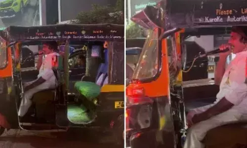 ഇതാണ് കരോക്കെ ഓട്ടോറിക്ഷ; ന​ഗരത്തിന്റെ പല ഭാഗങ്ങളിൽ ഈ പാട്ട് വണ്ടി കാണാം; പാടുന്നത് വേറാരുമല്ല ഡ്രൈവർ തന്നെ; മുംബൈയിലെ വേറെ ലെവൽ ഓട്ടോറിക്ഷ; വൈറലായി വീ‍ഡിയോ