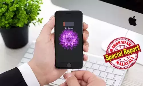 ആപ്പിള്‍ ഉല്‍പ്പന്നങ്ങള്‍ക്ക് ഹാക്കിംഗ് നിഴലില്‍?  ഐഫോണുകളും ഐ-പാഡുകളും ഉപയോഗിക്കുന്നവര്‍ എത്രയും വേഗം അപ്ഡേറ്റ് ചെയ്യണമെന്ന് കമ്പനിയുടെ മുന്നറിയിപ്പ്; സങ്കീര്‍ണ സൈബര്‍ ആക്രമണമെന്ന് ആപ്പിള്‍