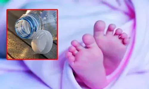 കുപ്പിയുടെ അടപ്പ് തൊണ്ടയില്‍ കുടുങ്ങി കോഴിക്കോട് 8 മാസം പ്രായമുള്ള കുഞ്ഞ് മരിച്ചു; 2023ല്‍ ആദ്യ കുട്ടി മരിച്ചതും സമാന രീതിയില്‍; കേസേടുത്ത് അന്വേഷണം തുടങ്ങി പോലീസ്