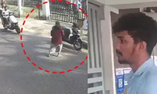 റോഡ് മുറിച്ച് കടക്കവേ വയോധികയെ ഇടിച്ചുതെറിപ്പിച്ചു; സ്കൂട്ടർ നിർത്താതെ പോയി; കേസിൽ രണ്ട് പേർ അറസ്റ്റിൽ; സംഭവം ഫോർട്ട് കൊച്ചിയിൽ