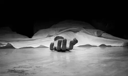 ലോറിയും സ്കൂട്ടറും കൂട്ടിയിടിച്ച് വിദ്യാർത്ഥിക്ക് ദാരുണാന്ത്യം; അപകടം ഓവർ ടേക്ക് ചെയ്യാൻ ശ്രമിക്കവേ; ദാരുണ സംഭവം കോഴിക്കോട്