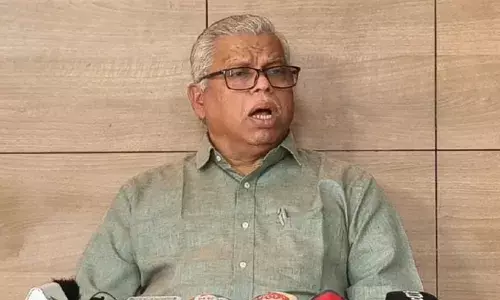 വെടിക്കെട്ടുകാരന്റെ മക്കളെ ഉടുക്ക് കൊട്ടി പേടിപ്പിക്കാന്‍ നോക്കേണ്ട; ടി.പി കേസിലെ പ്രതികള്‍ക്ക് പരോള്‍ അനുവദിച്ചത് നിയമാനുസൃതമായി; ന്യായീകരണവുമായി എം വി ജയരാജന്‍