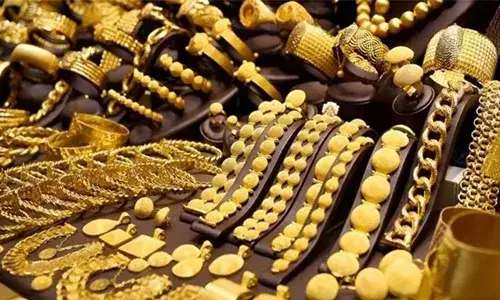 സ്വര്‍ണ വില രണ്ടാം ദിനവും ഉയര്‍ന്നു; പവന് കൂടിയത് 80 രൂപ; ഒരു പവന്‍ വാങ്ങണമെങ്കില്‍ 70,000ത്തിന് മുകളില്‍ മുടക്കണം