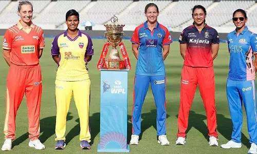 വനിതാ പ്രീമിയര്‍ ലീഗ് ആവേശം ഇന്ന് മുതല്‍; ഉദ്ഘാടന പോരാട്ടത്തില്‍ റോയല്‍ ചലഞ്ചേഴ്സ് ബംഗളൂരു ഗുജറാത്ത് ജയന്റസിനെ നേരിടും