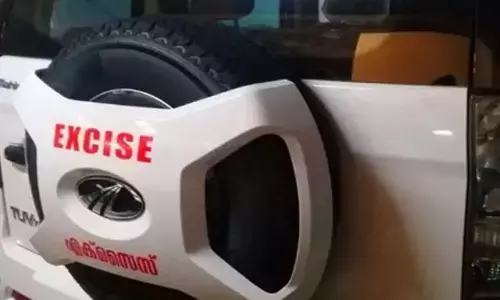 ബൈക്കിന്റെ വരവിൽ പന്തികേട്; പിടിച്ചു നിർത്തി പരിശോധിച്ചു; മാരക ലഹരിമരുന്നായ മെത്താംഫിറ്റമിനുമായി യുവാവിനെ പിടികൂടി; കൈയ്യോടെ പൊക്കി എക്സൈസ്