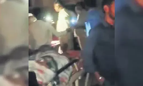 സര്‍ക്കാര്‍ ആശുപത്രിയില്‍ വൈദ്യുതി നിലച്ചു; മുറിവ് തുന്നിക്കെട്ടിയത് മൊബൈല്‍ ഫോണിന്റെ ടോര്‍ച്ച് വെളിച്ചത്തില്‍