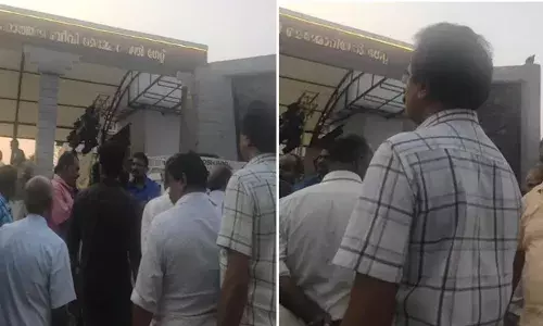 സ്പീക്കറും മന്ത്രിയുമുള്ള വേദിയില്‍ അവതാരകന്‍ അതിരുവിട്ടു; പരിപാടി കഴിഞ്ഞപ്പോള്‍ കൈയേറ്റം ചെയ്ത് സിപിഎം ഏരിയാ സെക്രട്ടറി; സംഭവം പത്തനംതിട്ടയില്‍ നഗരചത്വരം ഉദ്ഘാടനത്തിനിടെ