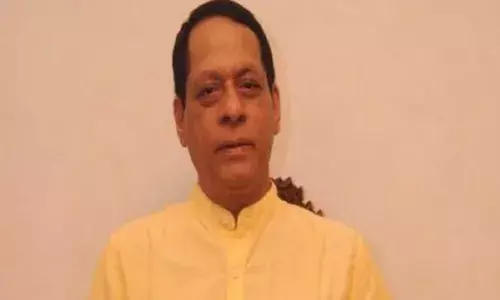 വാഹനാപകടത്തെ തുടര്‍ന്ന് പൊതുജനമധ്യത്തില്‍ ഓട്ടോ ഡ്രൈവര്‍ പൊതിരെ തല്ലി; ഗോവ മുന്‍ എം എല്‍ എ ലാവൂ സൂര്യജി മംലേദര്‍ കുഴഞ്ഞുവീണു മരിച്ചു; സംഭവം കര്‍ണാടകയിലെ ബെല്‍ഗാവിയില്‍