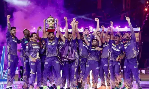 കൊല്‍ക്കത്ത  - ബംഗളൂരു ത്രില്ലര്‍ പോരാട്ടത്തോടെ മാര്‍ച്ച് 22ന് തുടക്കം;  എല്‍ ക്ലാസിക്കോ  മാര്‍ച്ച് 23ന്;  65 ദിവസങ്ങളിലായി  13 വേദികളില്‍ 74 മത്സരങ്ങള്‍;  കലാശപ്പോരാട്ടം മെയ് 25ന് കൊല്‍ക്കത്തയില്‍;  ഐപിഎല്‍ മത്സരക്രമം പ്രഖ്യാപിച്ചു