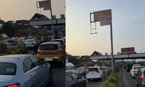 പാലിയേക്കര ടോള്‍ പ്ലാസയില്‍ വന്‍ ഗതാഗത കുരുക്ക്; ആമ്പല്ലൂര്‍ വരെ വാഹനങ്ങളുടെ നീണ്ട നിര; ഫാസ്ടാഗ് നിയമങ്ങള്‍ നാളെ മുതല്‍ മാറ്റം