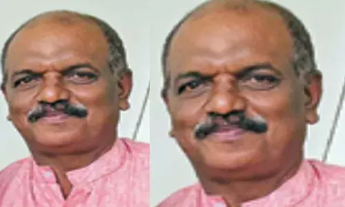 കഞ്ചാവുമായി യുവാക്കള്‍ സഞ്ചരിച്ച ബൈക്ക് ഇടിച്ചു; ഏറെ നേരം വഴിയില്‍ കിടന്ന കാല്‍നടയാത്രക്കാരന്‍ മരിച്ചു