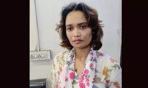 വിദേശ ജോലി വാഗ്ദാനം ചെയ്ത് ലക്ഷങ്ങള്‍ തട്ടിയ കേസ്; കൊച്ചിയില്‍ യുവതി അറസ്റ്റില്‍; സജീനയ്ക്ക് എതിരെ എട്ടോളം വഞ്ചനാ കേസുകള്‍