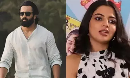 സംവിധായകന്‍ വിഷ്ണു നീ പറഞ്ഞത് കേട്ട് കരഞ്ഞു എന്ന് ഉണ്ണി ഇടയ്ക്ക് പറയാറുണ്ട്; സിനിമയിലെ അണിയറപ്രവര്‍ത്തകരുമായെല്ലാം നല്ല സൗഹൃദമുണ്ട്; അതുകൊണ്ട് തന്നെ അങ്ങനെ പറഞ്ഞതില്‍ വിഷമമൊന്നുമില്ല; നിഖില വിമല്‍