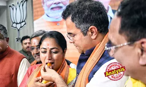 രേഖ ഗുപ്ത മുഖ്യമന്ത്രി ആകുന്നതോടെ ബിജെപിക്ക് ഡല്‍ഹിയില്‍ മാത്രമല്ല അങ്ങ് ബിഹാറിലും യുപിയിലും വരെ പിടി; ഡല്‍ഹിയിലെ 30 ശതമാനം ഒബിസി വോട്ടുബാങ്കിന് പുറമേ ഈ വര്‍ഷം തിരഞ്ഞെടുപ്പ് നടക്കുന്ന ബിഹാറിലെ 63 ശതമാനത്തിലും ഒരുകണ്ണ്; രേഖയുടെ നിയമനം സ്ത്രീശാക്തീകരണത്തിനൊപ്പം ഭാവി രാഷ്ട്രീയ മുന്നേറ്റങ്ങള്‍ക്കായുള്ള അളന്നുമുറിച്ച രാഷ്ട്രീയ കരുനീക്കം