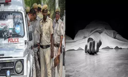 ഇഷ്ടികചൂളയില്‍ പണിക്കെത്തി; നേരം വൈകിട്ടും വീട്ടിലെത്തിയില്ല; അന്വേഷിച്ചിറങ്ങിയപ്പോൾ കണ്ടത്; അമേഠിയിൽ ദളിത് യുവാവിനെ മരത്തില്‍ തൂങ്ങി മരിച്ച നിലയിൽ; കൊലപാതകമെന്ന് ആരോപണം