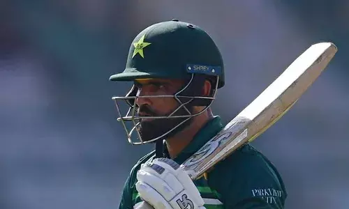 ചാമ്പ്യന്‍സ് ട്രോഫി; ആദ്യ മത്സരത്തിന് തോല്‍വിക്ക് പിന്നാലെ പാകിസ്ഥാന് വീണ്ടും തിരിച്ചടി; പരിക്കേറ്റ് ഫഖര്‍ സമാന്‍ ടീമിന് പുറത്ത്; പകരക്കാരനായി ഇമാമുകള്‍ ഹഖ്