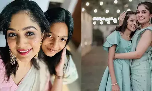 ടീനേജ് പെണ്‍കുട്ടിയുടെ അമ്മയായി പ്രമോഷന്‍; എന്തൊക്കെയാണ് സംഭവിക്കാന്‍ പോകുന്നത്; അതിന് ഞാന്‍ തയ്യാറായി നില്‍ക്കുകയാണ്; മകളുടെ പിറന്നാളിന് വൈകാരികമായ കുറിപ്പുമായി ആര്യ