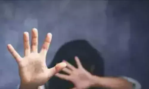 തിരുവനന്തപുരത്ത് 13കാരിയെ പീഡിപ്പിച്ച കേസ്; അമ്മയുടെ സുഹൃത്ത് പിടിയില്‍; സംഭവത്തില്‍ ആറ് പേര്‍ക്കെതിരെ കേസ്; നാല് പേര്‍ പ്രായപൂര്‍ത്തിയാകാത്തവര്‍; പീഡനവിവരം അറിയുന്നത് സ്‌കൂളിലെ കൗണ്‍സിലിങ്ങിനിടെ