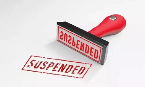 കെ.എസ്.ആര്‍.ടി.സി. ഡബിള്‍ഡെക്കര്‍ ബസിന്റെ ചില്ലുപൊട്ടിയ സംഭവം; ഡ്രൈവര്‍ക്ക് സസ്‌പെന്‍ഷന്‍