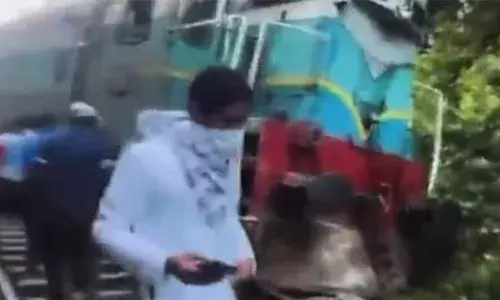 ട്രെയിന്‍ ആനക്കൂട്ടത്തിലേക്ക് ഇടിച്ച് കയറി; ആറ് ആനകള്‍ക്ക് ദാരുണാന്ത്യം; രണ്ട് ആനകള്‍ക്ക് പരിക്ക്; യാത്രക്കാര്‍ക്ക് പരിക്കൊന്നുമില്ല; രാജ്യം കണ്ട ഏറ്റവും വലിയ അപകടമാണിതെന്ന് അധികൃതര്‍