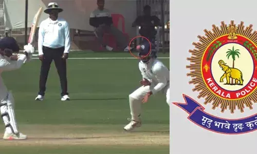 കളിയും ജീവനും രക്ഷിക്കാം, ഫീല്‍ഡിലായാലും റോഡിലായാലും ഹെല്‍മറ്റ് നിര്‍ബന്ധം; സല്‍മാന്റെ ഹെല്‍മറ്റ് ഏറ്റെടുത്ത് കേരള പോലീസും; വൈറലായി ഫേസ്ബുക്ക് പോസ്റ്റ്