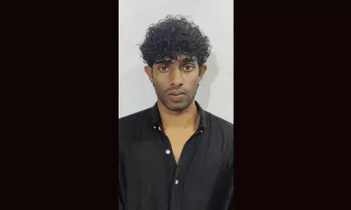 പ്രായപൂര്‍ത്തിയാകാത്ത പെണ്‍കുട്ടിയെ ഇന്‍സ്റ്റഗ്രാമിലൂടെ നിരന്തരം ചാറ്റ് ചെയ്ത് വശത്താക്കി; പ്രണയം നടിച്ച് വിവാഹ വാഗ്ദാനം നല്‍കി പീഡിപ്പിച്ച് വിദേശത്തേക്ക് മുങ്ങാന്‍ ശ്രമം; 22കാരനായ ഷാഹുല്‍ ഹമീദ് ഒടുവില്‍ പിടിയില്‍