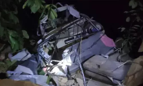 പന്നിയാര്‍കുട്ടിയില്‍ ജീപ്പ് നിയന്ത്രണം വിട്ട് കൊക്കയിലേക്ക് മറിഞ്ഞ് ദമ്പതികള്‍ക്ക് ദാരുണാന്ത്യം; ഒപ്പമുണ്ടായിരുന്നയാള്‍ ഗുരുതര പരിക്കുകളോടെ ആശുപത്രിയില്‍