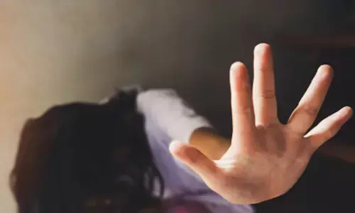 കുട്ടിയെ ലോഡ്ജിലെത്തിച്ച് പീഡിപ്പിച്ചു; പ്രായപൂർത്തിയാവാത്ത പെൺകുട്ടിയെ ലൈംഗികമായി ഉപദ്രവിച്ചെന്ന കേസ്; രണ്ട് പേർ അറസ്റ്റിൽ; സംഭവം സുൽത്താൻ ബത്തേരിയിൽ