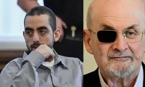 സല്‍മാന്‍ റുഷ്ദിക്കു നേരെ ഉണ്ടായ വധശ്രമം; പ്രതി കുറ്റക്കാരനെന്ന് ന്യൂയോര്‍ക്ക് കോടതി; ഹാദി മാതരെ കാത്തിരിക്കുന്നത് 32 വര്‍ഷത്തെ തടവു ശിക്ഷ