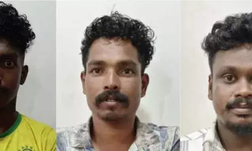 ഒഴിഞ്ഞ പറമ്പില്‍ ഇരുന്ന് മദ്യപിച്ചത് ചോദ്യം ചെയ്തു; യുവാവിനെ മര്‍ദ്ദിച്ച് അവശനാക്കി; മൂന്ന് പേര്‍ പിടിയില്‍