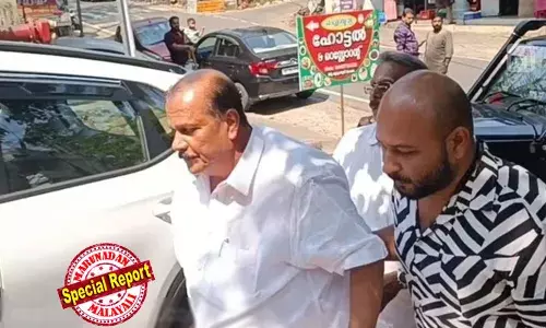 പോലീസ് സ്റ്റേഷനില്‍ എത്തുമെന്ന് അറിയിച്ചിട്ട് കോടതിയിലെത്തി കീഴടങ്ങല്‍; പി സി ജോര്‍ജിന്റെ നാടകീയ നീക്കം കണ്ട് ഞെട്ടിയ പൊലീസിന് കസ്റ്റഡി അപേക്ഷയും പിഴച്ചു; കസ്റ്റഡി അപേക്ഷ വീണ്ടും സമര്‍പ്പിക്കണം;  പി.സി.ജോര്‍ജ് ആറുമണി വരെ കസ്റ്റഡിയില്‍ വിട്ടു;  ജാമ്യാപേക്ഷയില്‍ തീരുമാനം വൈകിട്ട്