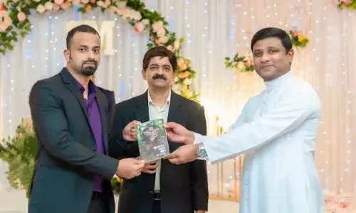 ഒന്റാറിയോയില് ടോം എറത്തിന്റെ മുത്തിയമ്മ കവിത സമാഹാരം പ്രകാശനം ചെയ്തു ഒന്റാറിയോയില് ടോം എറത്തിന്റെ മുത്തിയമ്മ കവിത സമാഹാരം പ്രകാശനം ചെയ്തു