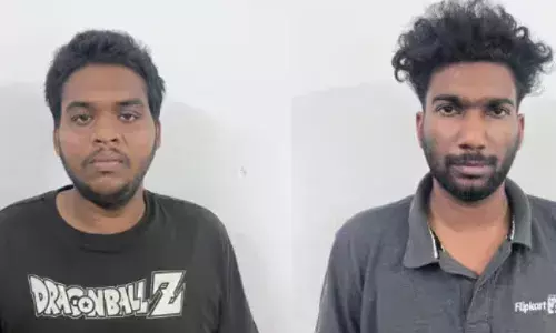 യുവാവിനെ തട്ടിക്കൊണ്ടു പോയി ഫോണും പേഴ്സും കൈക്കലാക്കി; ഭീഷണിപ്പെടുത്തി ബാങ്ക് അക്കൗണ്ട് വിവരങ്ങള്‍ ചോര്‍ത്തി; പണം തട്ടിയെടുത്തു; കേസിൽ പ്രതികൾ റിമാൻഡിൽ