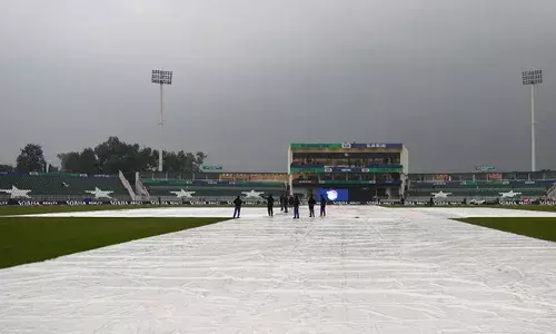 ചാമ്പ്യന്‍സ് ട്രോഫി; ഒരു കളിയെങ്കിലും ജയിക്കാം എന്ന പാകിസ്താന്റെ മോഹം മഴയില്‍ ഒലിച്ചു; ആതിഥേയര്‍ ആദ്യം തന്നെ പുറത്ത്; ഒപ്പം നാണംകെട്ട റെക്കോര്‍ഡും