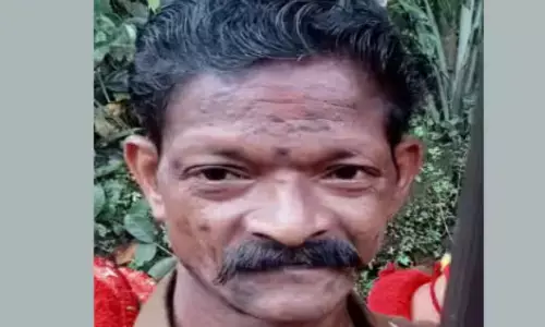 റോഡ് മുറിച്ചുകടക്കുന്നതിനിടെ അപകടം; മധ്യവയസ്‌കന്‍ കാറിടിച്ച് മരിച്ചു; ആശുപത്രിയിൽ പ്രവേശിപ്പിച്ചെങ്കിലും ജീവൻ രക്ഷിക്കാൻ സാധിച്ചില്ല