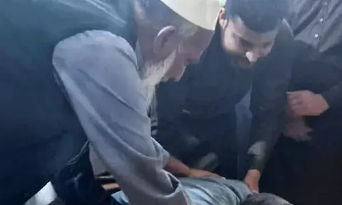 പാകിസ്ഥാനില്‍ മദ്രസയില്‍ ജുമുഅ നമസ്‌കാരത്തിനിടെ ചാവേര്‍ സ്‌ഫോടനം; അഞ്ചു മരണം, നിരവധി പേര്‍ക്ക് പരിക്കേറ്റു