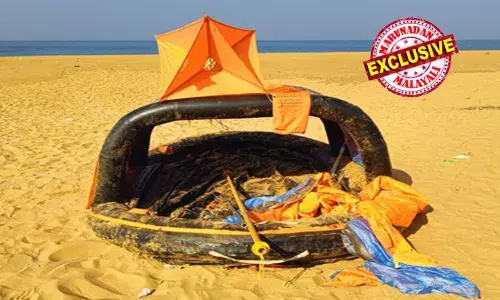 തീരദേശ ഹര്‍ത്താല്‍ ദിനം മേനംകുളത്ത് കണ്ടെത്തിയത് അജ്ഞാത ചെനീസ് നിര്‍മ്മിത ചെറുവള്ളം; വി എസ് എസ് സി ഉള്‍പ്പെടുന്ന തന്ത്രപ്രധാന സുരക്ഷാ   മേഖലയില്‍ കണ്ടെത്തിയ വള്ളത്തില്‍ ചൈനീസ് ലഘുലേഖകളും കാലപ്പഴക്കം ചെന്ന ഇന്ത്യന്‍ മരുന്നുകളും; ആരെങ്കിലും എത്തിയോ എന്ന് ആര്‍ക്കും വ്യക്തതയില്ല; അതീവ ജാഗ്രതയില്‍ തിരുവനന്തപുരത്തെ തീരം