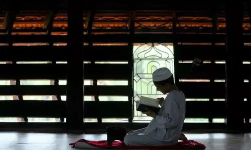 മാസപ്പിറവി കണ്ടു; കേരളത്തില്‍ ഞായറാഴ്ച റംസാന്‍ വ്രതാരംഭം; ഇനി വ്രതശുദ്ധിയുടെ പുണ്യ നാളുകള്‍