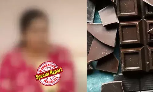 ക്ലാസില്‍ കവര്‍ പൊട്ടിച്ച നിലയില്‍ ചോക്ലേറ്റ്; കഴിച്ചതിന് പിന്നാലെ നാല് വയസുകാരന്‍ മയങ്ങി വീണു; രക്തസമ്മര്‍ദം കൂടിയതോടെ വിദഗ്ധ പരിശോധന; ലഹരിയുടെ അംശം കണ്ടെത്തി; ക്ലാസ് മുറിയില്‍ എങ്ങനെ ചോകലേറ്റ് എത്തിയെന്ന് അറിയില്ലെന്ന് സ്‌കൂള്‍ അധികൃതര്‍; കളക്ടര്‍ക്ക് പരാതി നല്‍കി കുടുംബം