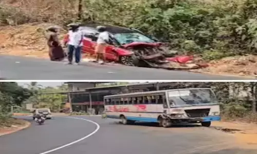 നിയന്ത്രണം വിട്ടെത്തിയ കാർ കെഎസ്ആർടിസി ബസിലേക്ക് ഇടിച്ചുകയറി വൻ അപകടം; ഇടിശബ്ദം കേട്ട് ഓടിയെത്തി നാട്ടുകാർ; നാല് പേർക്ക് പരിക്ക്; ഒരാളുടെ നില ഗുരുതരം; ആശുപത്രിയിലേക്ക് മാറ്റി