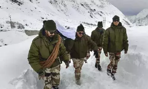 ഉത്തരാഖണ്ഡ് ഹിമപാതത്തില്‍ മരണം നാലായി; തൊഴിലാളികളുടെ സുരക്ഷയില്‍ സര്‍ക്കാര്‍ വീഴ്ച വരുത്തിയെന്ന് കോണ്‍ഗ്രസ്