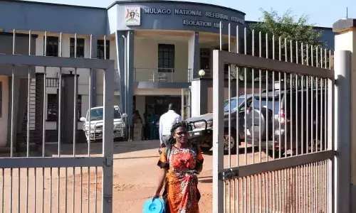 ഉഗാണ്ടയില്‍ വീണ്ടും എബോള ബാധ; രണ്ട് പേര്‍ മരിച്ചു; മരിച്ചത് നാല് വയസുള്ള കുട്ടിയും ഒരു മെയില്‍ നഴ്‌സും; പത്ത് പേര്‍ക്ക് രോഗബാധ