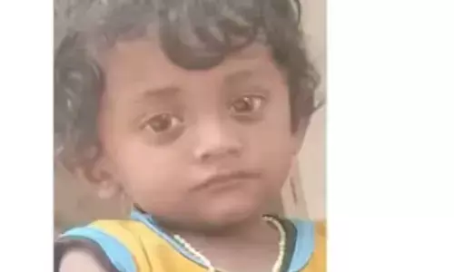 വീട്ടിൽ കുപ്പിയിൽ സൂക്ഷിച്ചിരുന്ന മണ്ണെണ്ണ എടുത്ത് കുടിച്ചു; കുടിച്ചത് സെവൻഅപ്പാണന്ന് കരുതി; രണ്ടുവയസുകാരൻ ചികിത്സയിലിരിക്കവെ ദാരുണാന്ത്യം