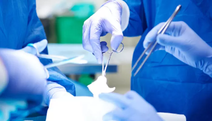 വയോധികന്റെ ജനനേന്ദ്രിയം പാതി അറ്റുപോയ നിലയിൽ; ഗുരുതര പരിക്ക്; നായ കടിച്ചതെന്ന് ഒപ്പം ഉണ്ടായിരുന്നവർ; ആശുപത്രിയിലേക്ക് മാറ്റി; ദുരൂഹത; അന്വേഷണം തുടങ്ങി