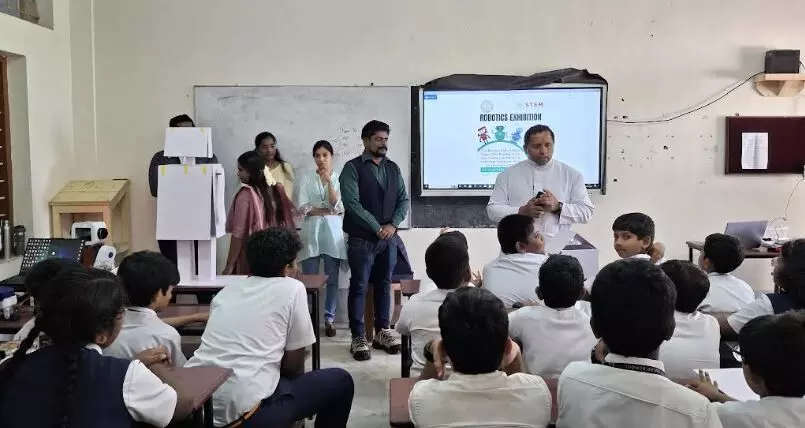 ക്രൈസ്റ്റ് നഗര്‍ സെന്‍ട്രല്‍ സ്‌കൂളില്‍ റോബോട്ടിക്സ് പ്രദര്‍ശനം സംഘടിപ്പിച്ചു