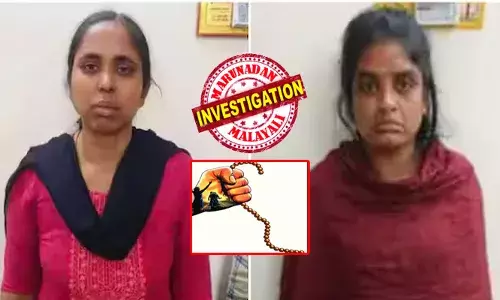 വീടിന് സമീപം വളർത്തുനായയുമായി നടക്കാനിറങ്ങിയത് നോക്കിവെച്ചു; സ്കൂട്ടറിൽ തക്കം നോക്കിയെത്തി; ചേച്ചി...ദേ തോളിൽ എന്തോ പ്രാണി ഇരിക്കുന്നുവെന്ന് വിളിച്ചുപറഞ്ഞു; തിരിഞ്ഞുനോക്കിയ നേരം കൊണ്ട് മാല പൊട്ടിച്ചു കടന്നുകളയാൻ ശ്രമം; നിലവിളി കേട്ട് അയൽക്കാർ ഓടിയെത്തിയപ്പോൾ കണ്ടത്!