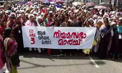 സമരച്ചൂടില്‍ തലസ്ഥാന നഗരി! അവഗണിക്കുന്ന സര്‍ക്കാരിന് താക്കീതുമായി ആശാ വര്‍ക്കര്‍മാരുടെ നിയമസഭാ മാര്‍ച്ച്; പൊരിവെയിലത്തും മഞ്ഞത്തും മഴയത്തും തളരാതെ അവകാശപ്പോരാട്ടം; പിന്തുണയുമായി പ്രതിപക്ഷ നേതാക്കള്‍