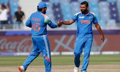 ഷമ്മി കൊടുങ്കാറ്റില്‍ ആടിയുലഞ്ഞ് ഓസീസ്; വരുണിനും ജഡേജയ്ക്കും മുമ്പില്‍ വട്ടം കറങ്ങിയ കീവീസ് ബാറ്റര്‍മാര്‍; വീണ്ടും ഫീല്‍ഡില്‍ രോഹിത്തിന്റേയും കൂട്ടുരുടേയും ഓള്‍റൗണ്ട് മികവ്; ടോസ് കിട്ടിയിട്ടും കൂറ്റന്‍ സ്‌കോറില്ല; ബൗളിംഗ് ചെയ്ഞ്ചുകള്‍ കംഗാരുക്കളെ തകര്‍ത്തു; ചാമ്പ്യന്‍സ് ട്രോഫി സെമിയില്‍ ഇന്ത്യയ്ക്ക് ജയലക്ഷ്യം 265